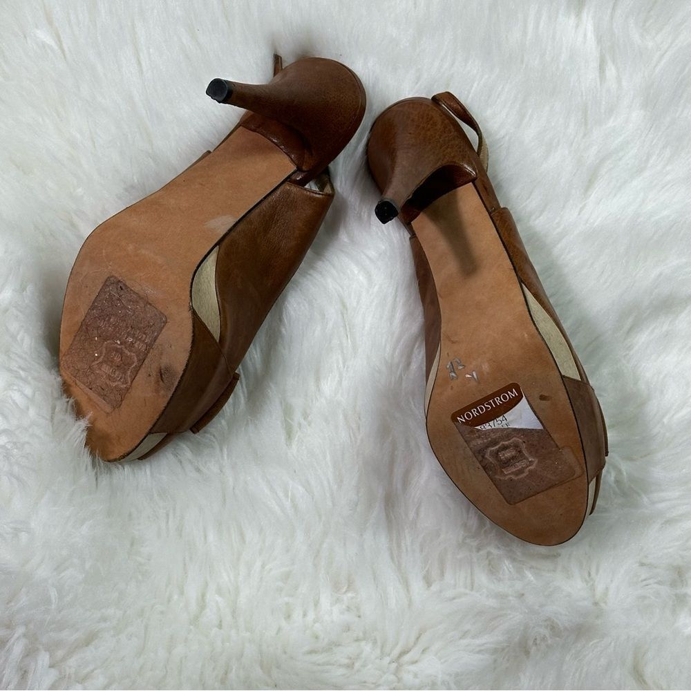 Stuart Weitzman Brown Slingback Heels with Bow Detail - Picture 9 of 10
